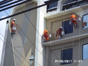 penataan rumah dengan pengecatan