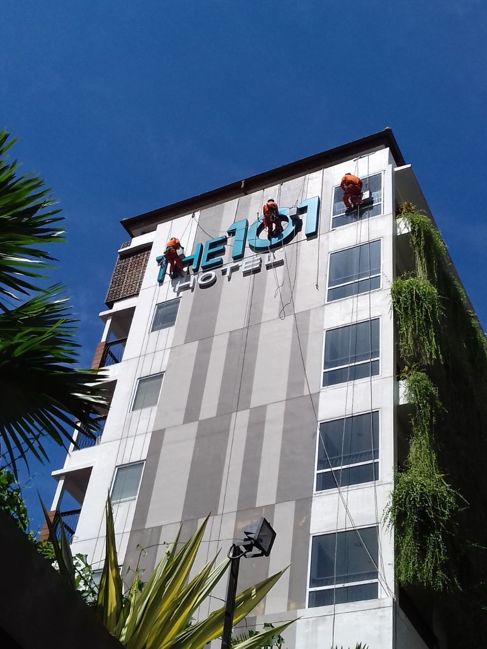 KONTRAKTOR BANGUN JOGJA-PERAWATAN GEDUNG, GEDUNG BERTINGKAT, HOTEL DAN PERBAIKANNYA